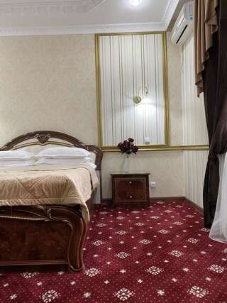 Отель Lion Отель Нур-Султан Полулюкс-13