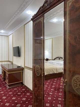 Отель Lion Отель Нур-Султан Полулюкс-21