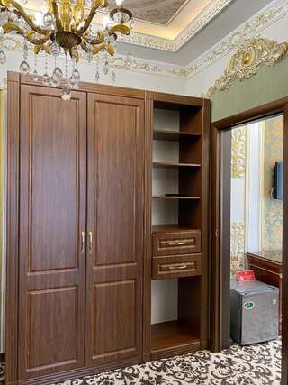 Отель Lion Отель Нур-Султан Семейный суперлюкс-18